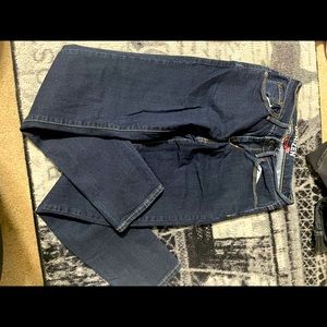 Levi Denizen jeans